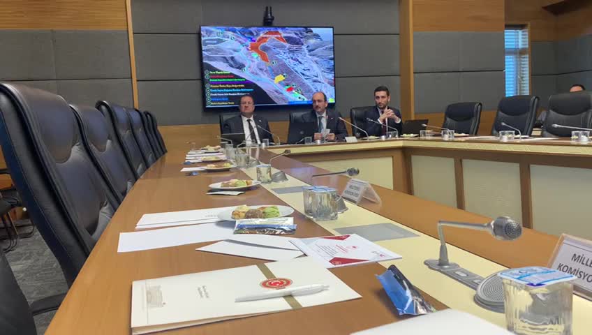 TBMM İLİÇ MADEN KAZASINI ARAŞTIRMA KOMİSYONU, DSİ YETKİLİLERİNİ DİNLEDİ.... "KAYAN TOPRAĞIN ÖNÜNE YAPILAN SEDDEYİ FİRMA KENDİSİ YAPTI, DSİ ÖDENEK AYIRMADI" 