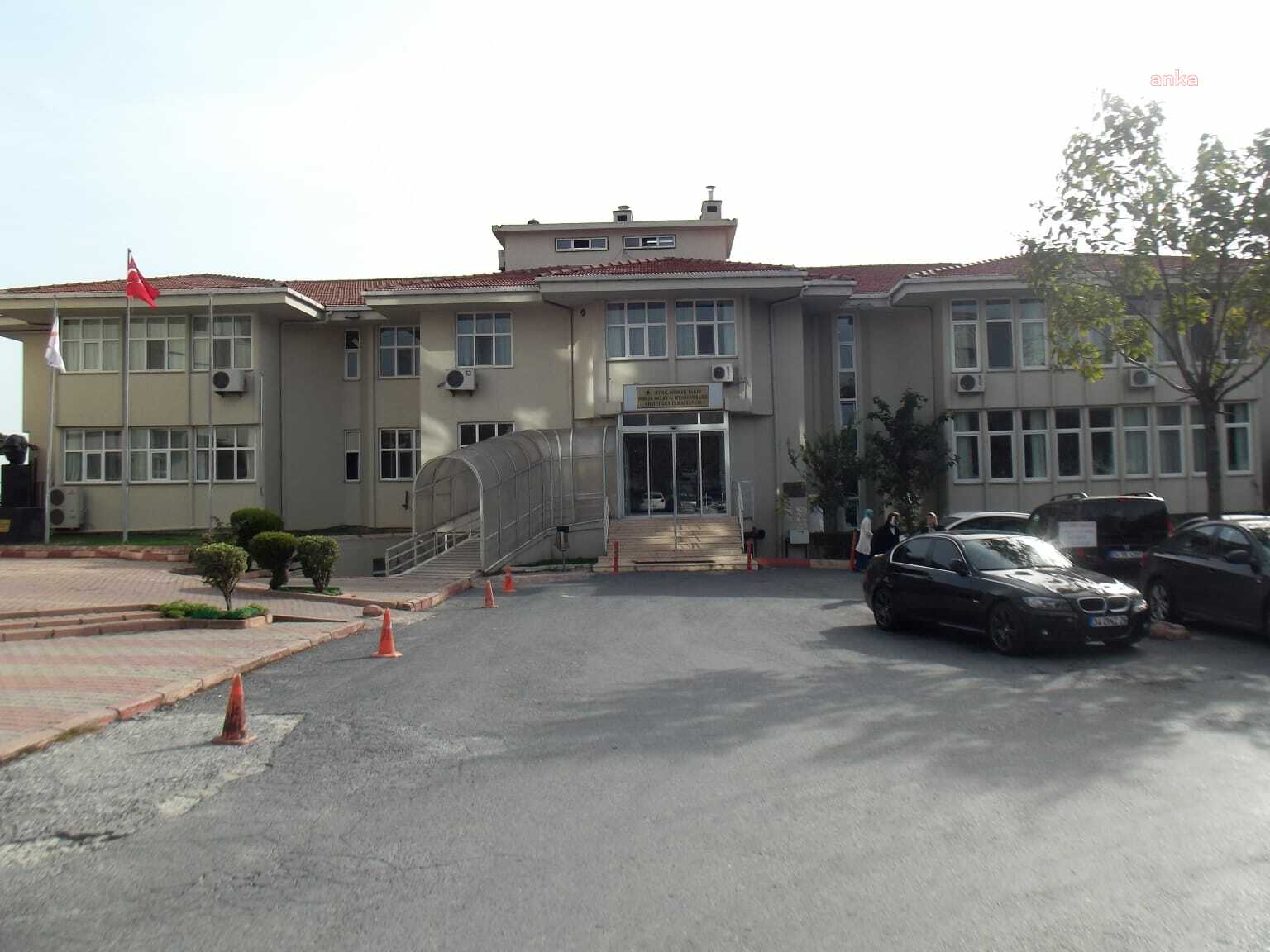 TÜRK BÖBREK VAKFI BAŞKANI DUYURDU… BÖBREK HASTALARINA 40 YILDIR HİZMET VEREN İSTANBUL BAHÇELİEVLER’DEKİ DİYALİZ MERKEZİ İLE HİZMET HASTANESİ’NİN KAPISINA 31 OCAK’TA KİLİT VURULACAK