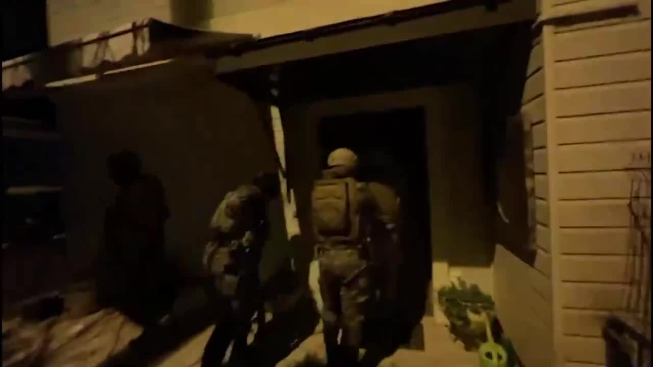 TÜRK ESCOBAR'IN SUÇ ÖRGÜTÜNE OPERASYON! 42 ŞÜPHELİ YAKALANDI