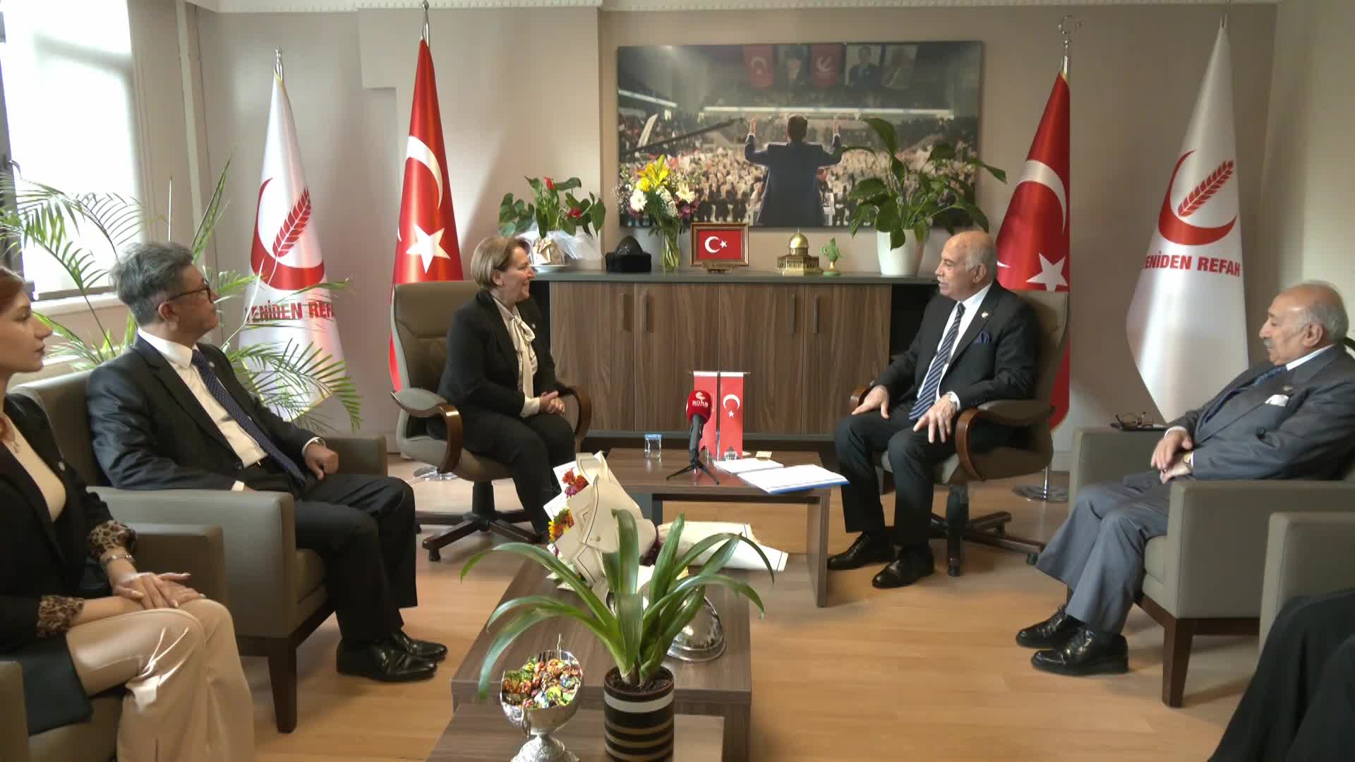 YRP VE CHP HEYETLERİ BAYRAM ZİYARETİNDE BİRBİRLERİNİN SEÇİM BAŞARISINI KUTLADI.... YRP'Lİ UĞURLU: "ÖZGÜR BEY TAM DEVLET ADAMI OLARAK BEYANAT VERİYOR. İŞTE DEVLET ADAMI BÖYLE OLUR"