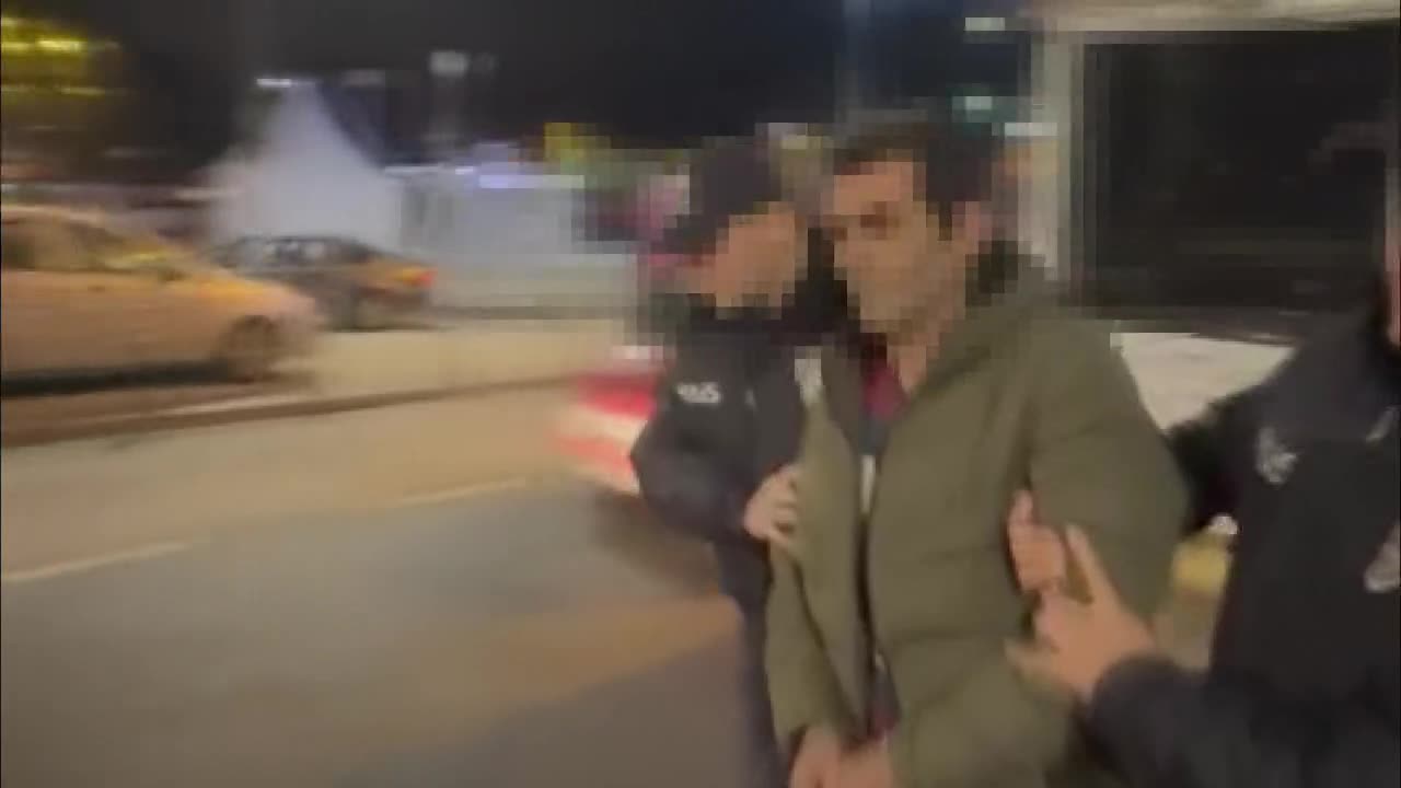 ZAFER PARTİSİ SEÇİM ÇADIRININ YAKILMASI SORUŞTURMASINDA BİR KİŞİ GÖZALTINA ALINDI