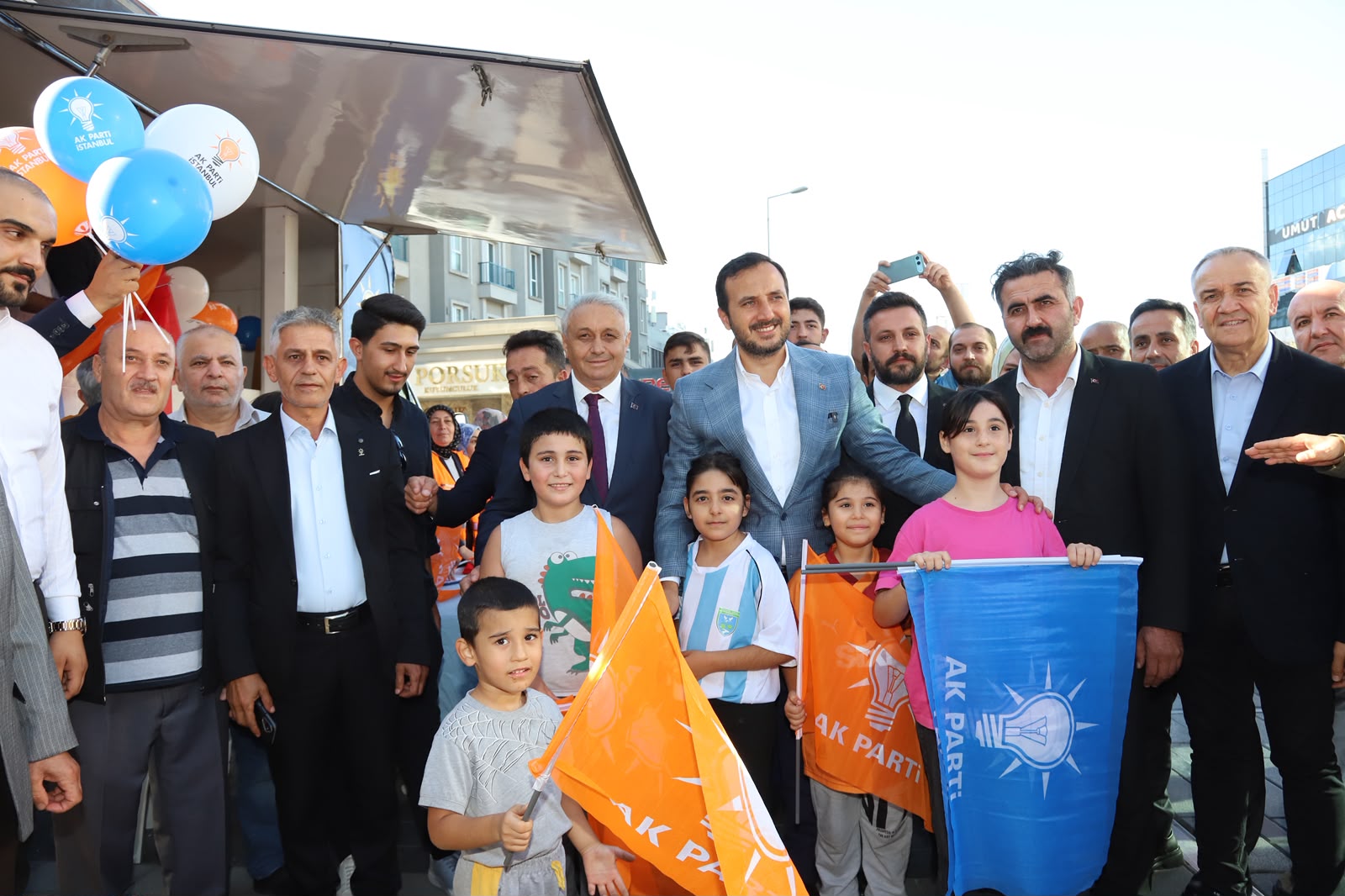 Abdullah Özdemir Esenyurt’ta: İlçeye Yapılacak Kamu Yatırımları Masaya Yatırıldı