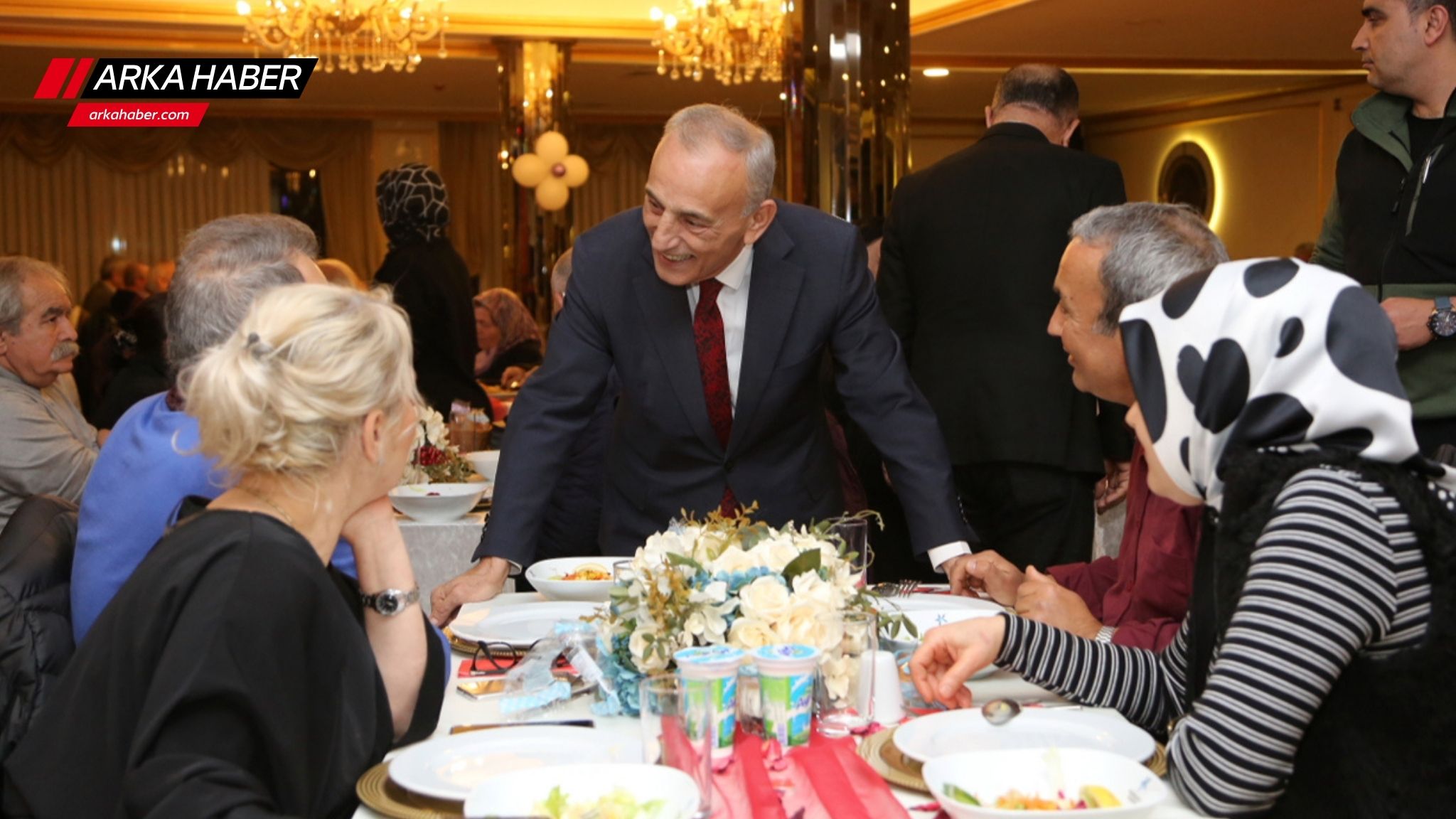 KÜÇÜKÇEKMECE BELEDİYESİ'NDEN ESKİMEYEN ÇİFTLERE '14 ŞUBAT' DAVET