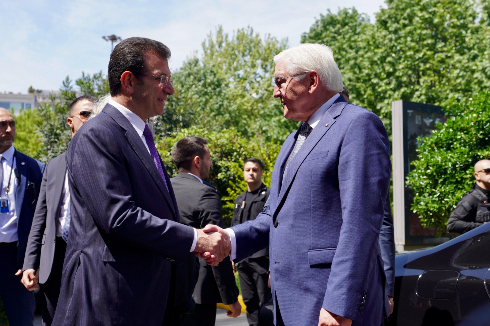 Günaydın Ve İmamoğlu, Almanya Federal Cumhurbaşkanı Dr. Frank-walter Steinmeier’i Sirkeci Garı’nda Karşıladı