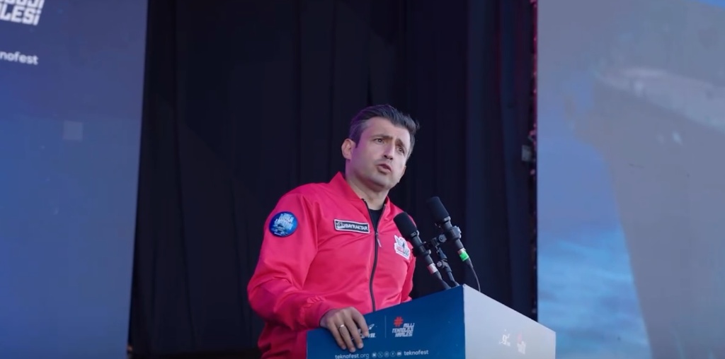 Selçuk Bayraktar: “Mavi Vatan’ın Kaderine Bağımsızlık Mührünü Vurduk”
