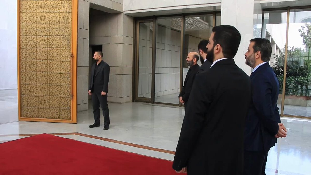 Ahmed Şara ve Ukrayna Dışişleri Bakanı Andrii Sybiha, Şam'da Stratejik Görüşme Gerçekleştirdi