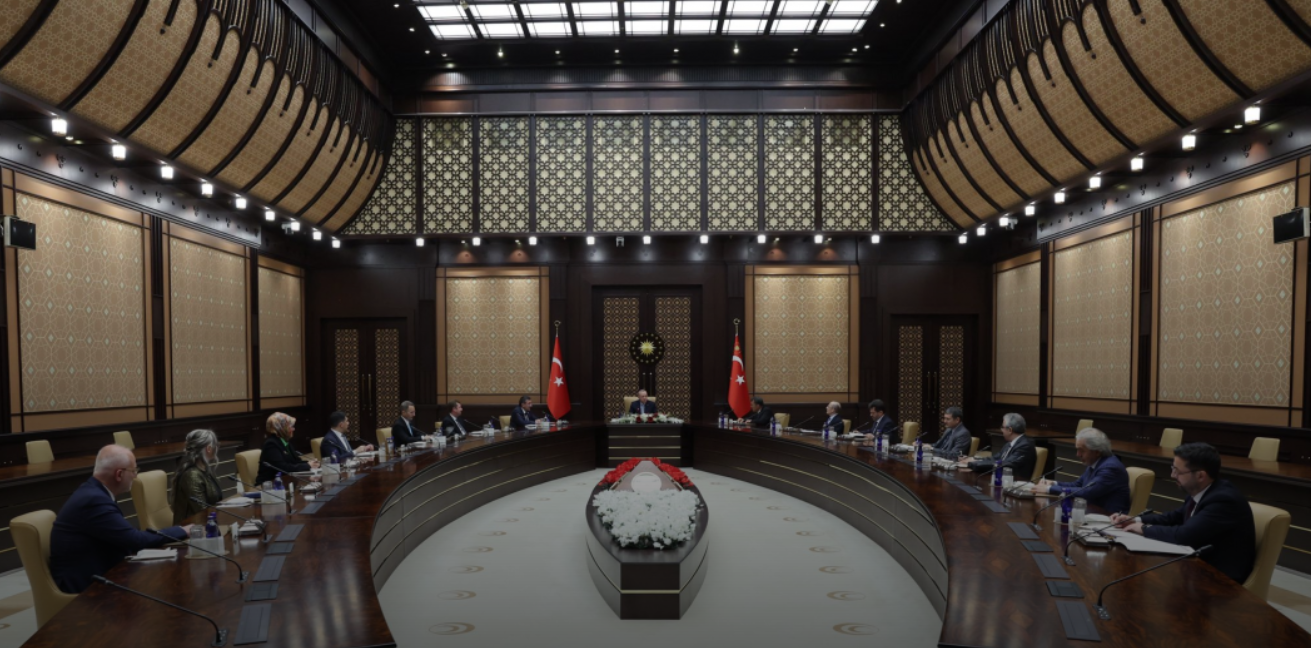 Cumhurbaşkanı Erdoğan, Politika Kurulları Başkanvekillerini Kabul Etti: "2028'e Güçlü Bir Vizyonla Hazırlanıyoruz"