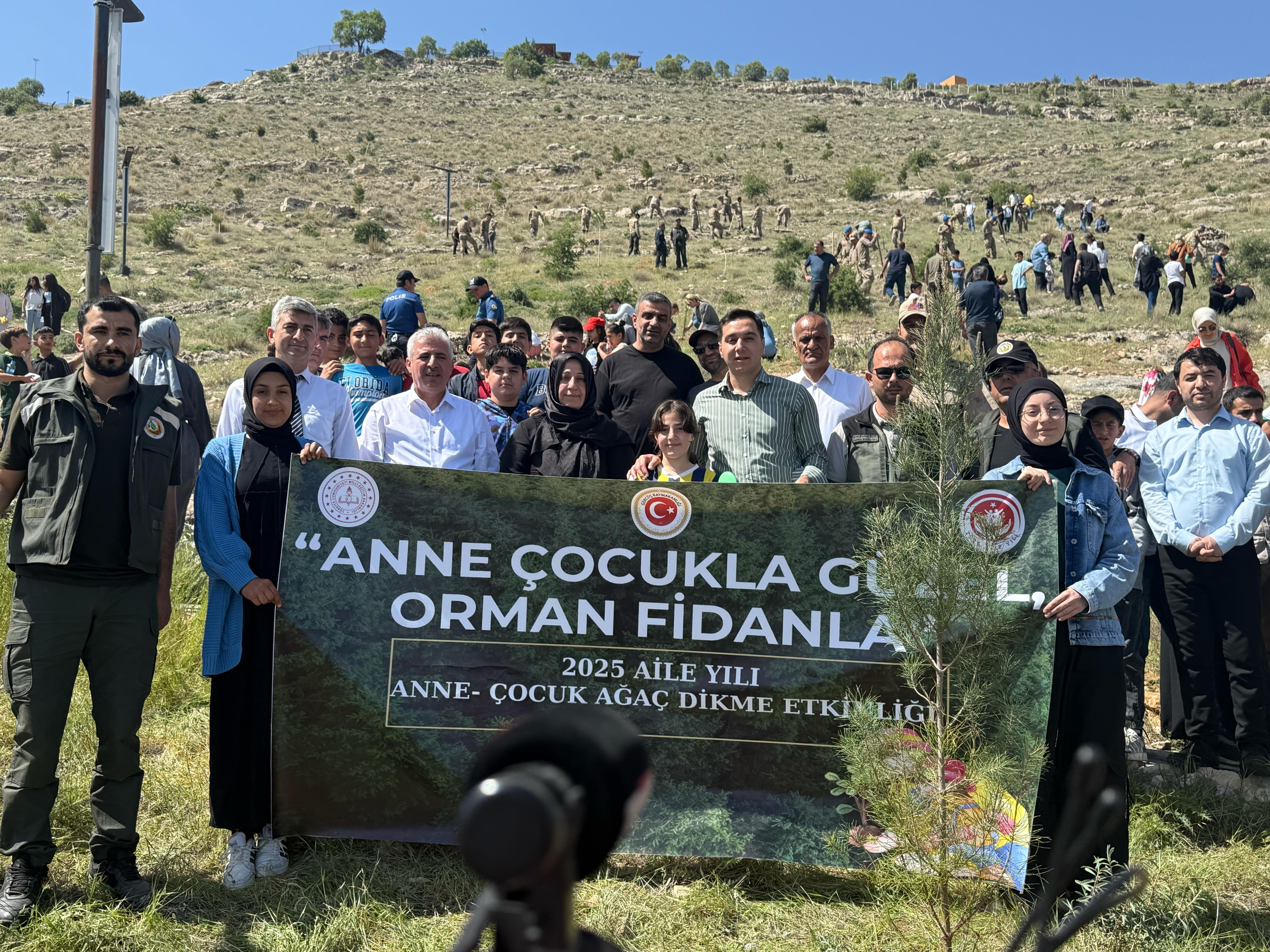Gercüş’te Anneler Günü'ne Özel Fidan Dikimi Etkinliği