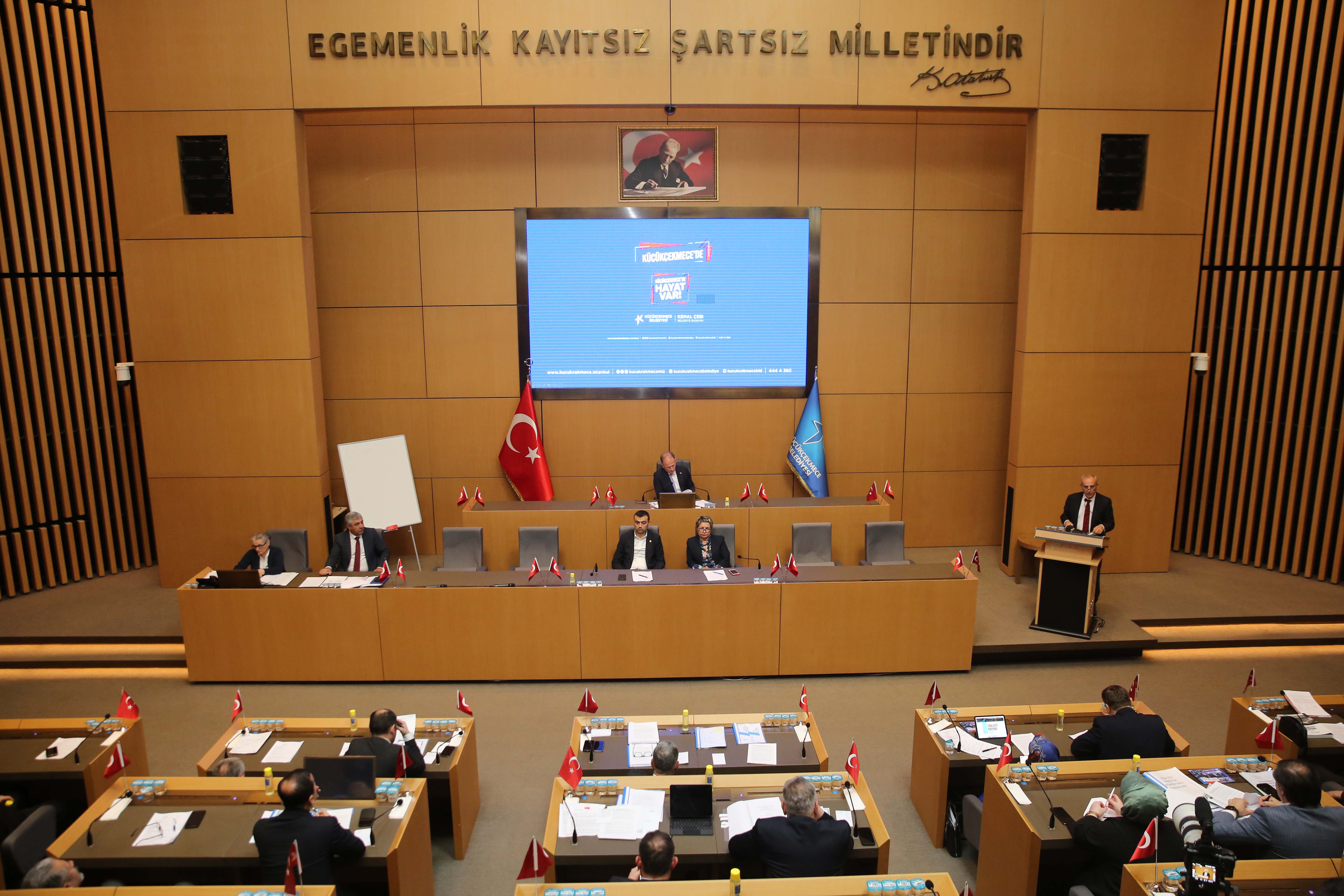 Küçükçekmece’de 2024 Faaliyet Raporuna Meclisten Onay: “Bütçeyi Halka Emanet Biliyoruz”