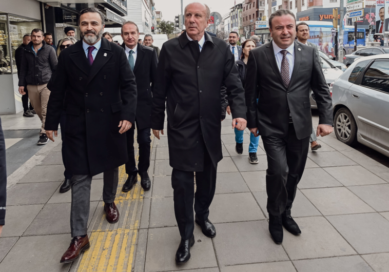Muharrem İnce:''Biri Allah İle Kandırıyor Biri Atatürk İle Kandırıyor''