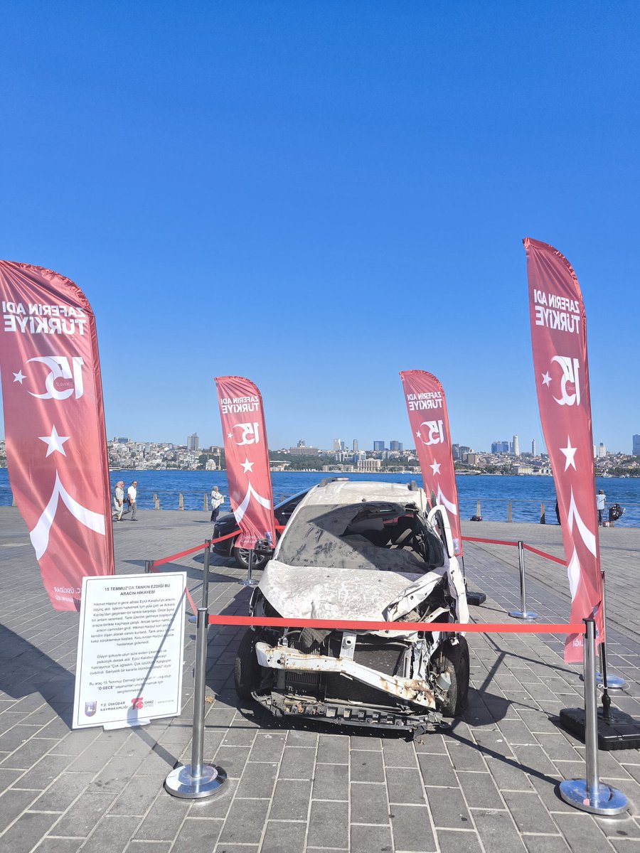 15 Temmuz Darbe Girişimi’nde Ezilen Araç Üsküdar’da Sergilendi