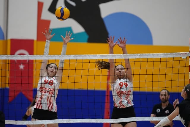 Beylikdüzü Belediyesi Voleybol Turnuvası Başladı