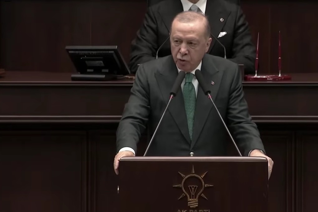 Cumhurbaşkanı Recep Tayyip Erdoğan "Meyhane Jargonuyla Siyaset Yapmaktan Vazgeçin!"