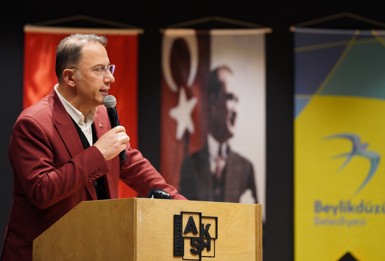 BEYLİKDÜZÜ BELEDİYE BAŞKANI MURAT ÇALIK:'' BU KARDEŞİNİZ KAMUNUN BÜTÇESİNİ ASLA HEBA ETMEDİ''
