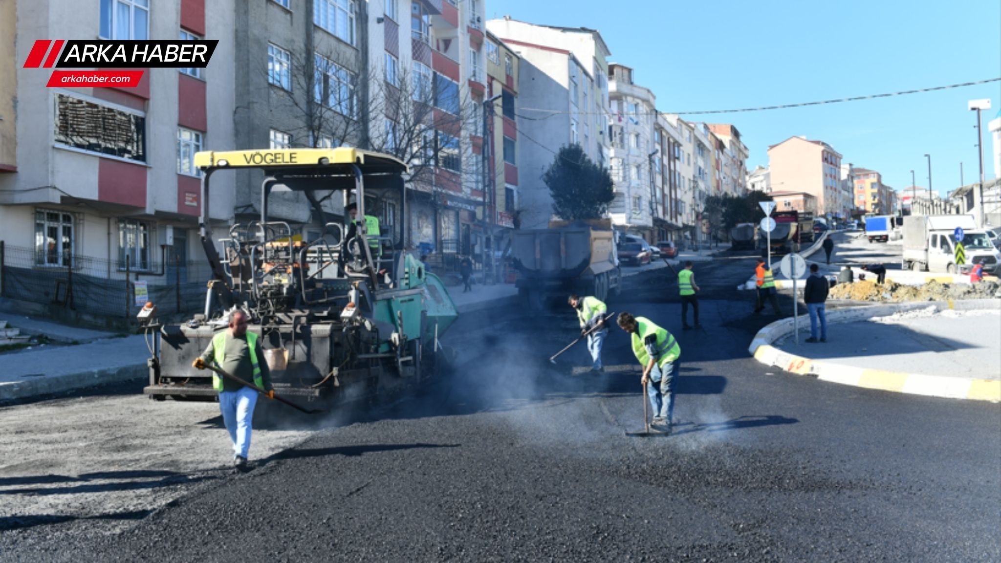 ESENYURT'UN YOLLARI YENİLENİYOR