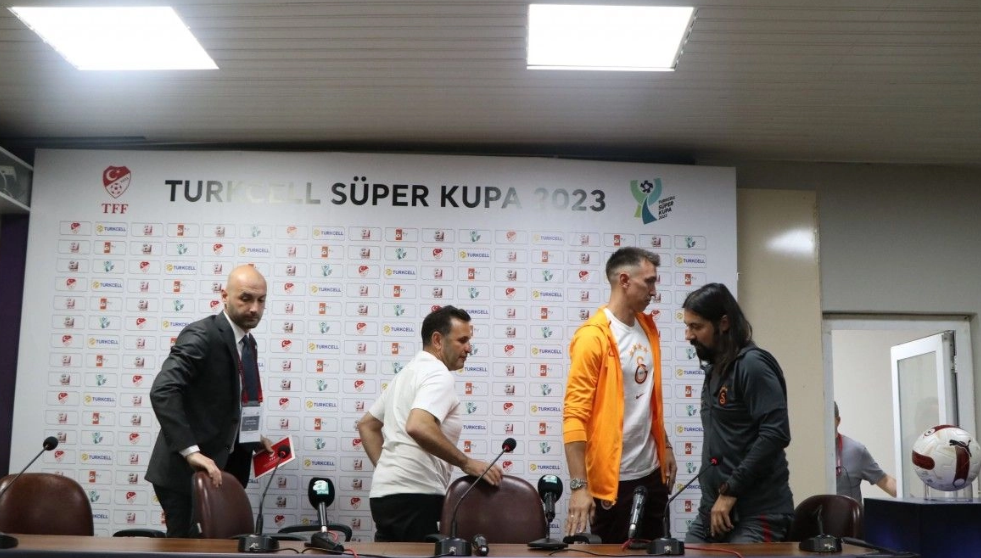 Okan Buruk ve Muslera, Süper Kupa açıklaması