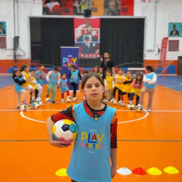Kars Belediyesi Genç Kızları Sporla Güçlendiriyor