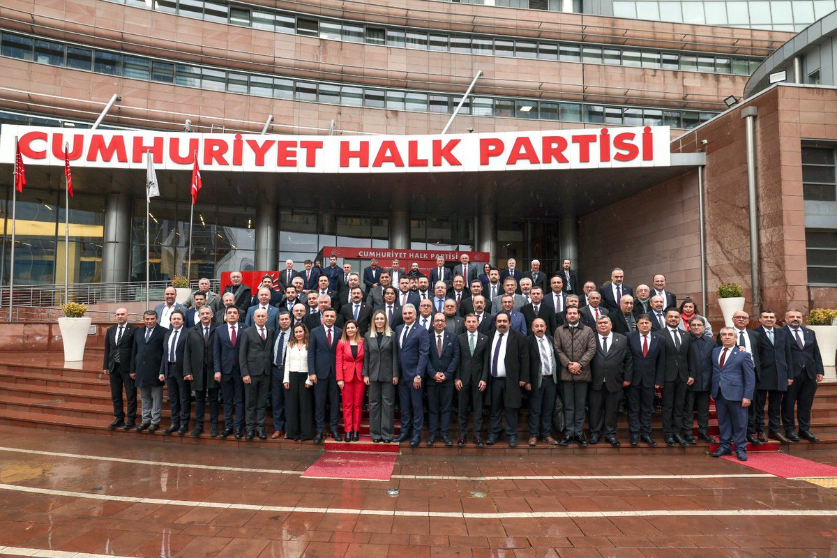Özgür Çelik:"Yıpratma Çabaları Nafile"