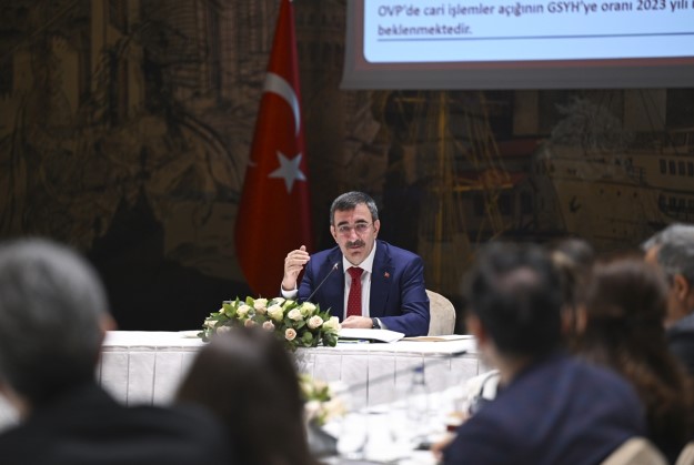 CEVDET YILMAZ:"KİRA ARTIŞLARINDA YÜZDE 25 SINIRININ KALDIRILMASI İÇİN KARAR YOK"