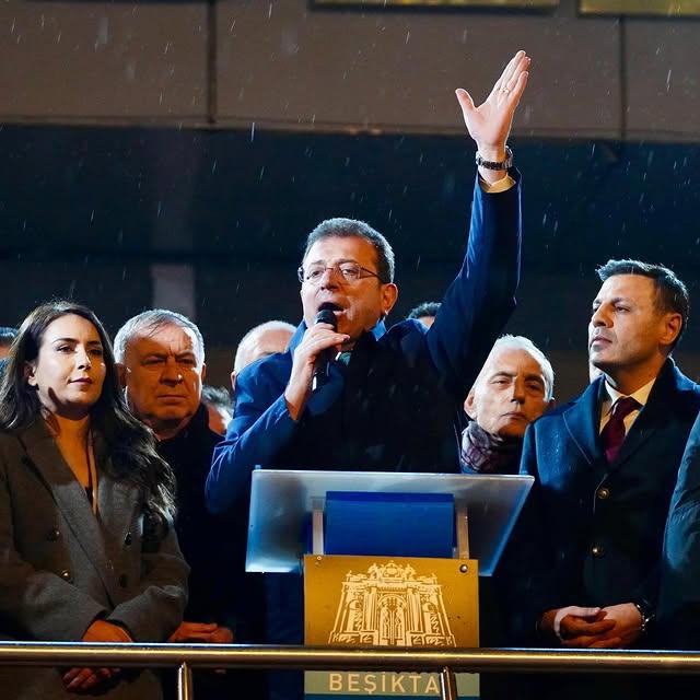 İmamoğlu: "Milletin Yanındayız, Ekonomiyi ve Adaleti Düzeltin"