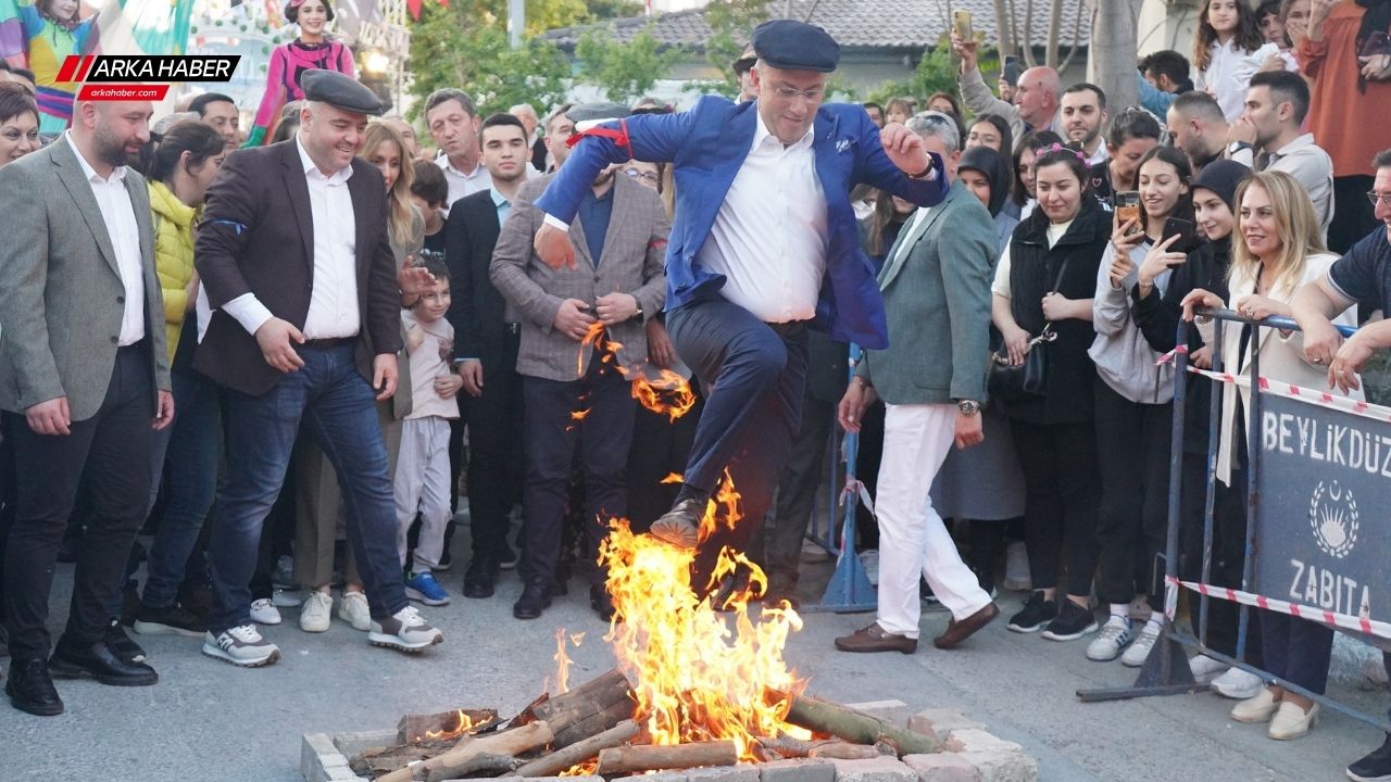 Beylikdüzü'nde Hıdırellez Coşkusu: Bahar Şenliği Ruhları Tazeledi