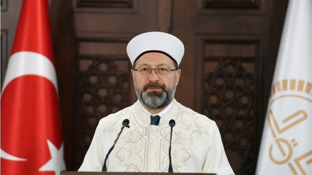 Görev Süresi Dolan Ali Erbaş’tan Türk Halkına Helallik Çağrısı: “Haklarınızı Helal Edin”