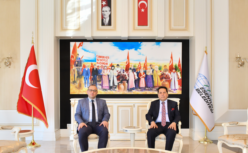 Esenyurt Kaymakamı Çobanoğlu'ndan Başkan Özer'e hayırlı olsun ziyareti