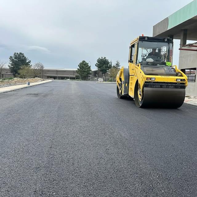Esenyurt Belediyesi, İlçe Genelinde Asfalt Çalışmalarına Devam Ediyor