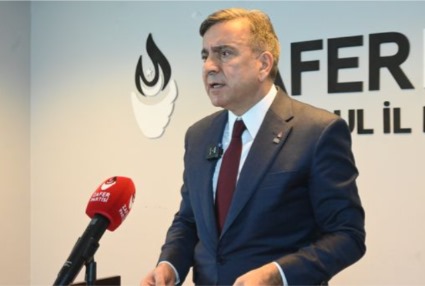 Azmi Karamahmutoğlu:"Türkiye Sığınmacı Kampı Değildir!"