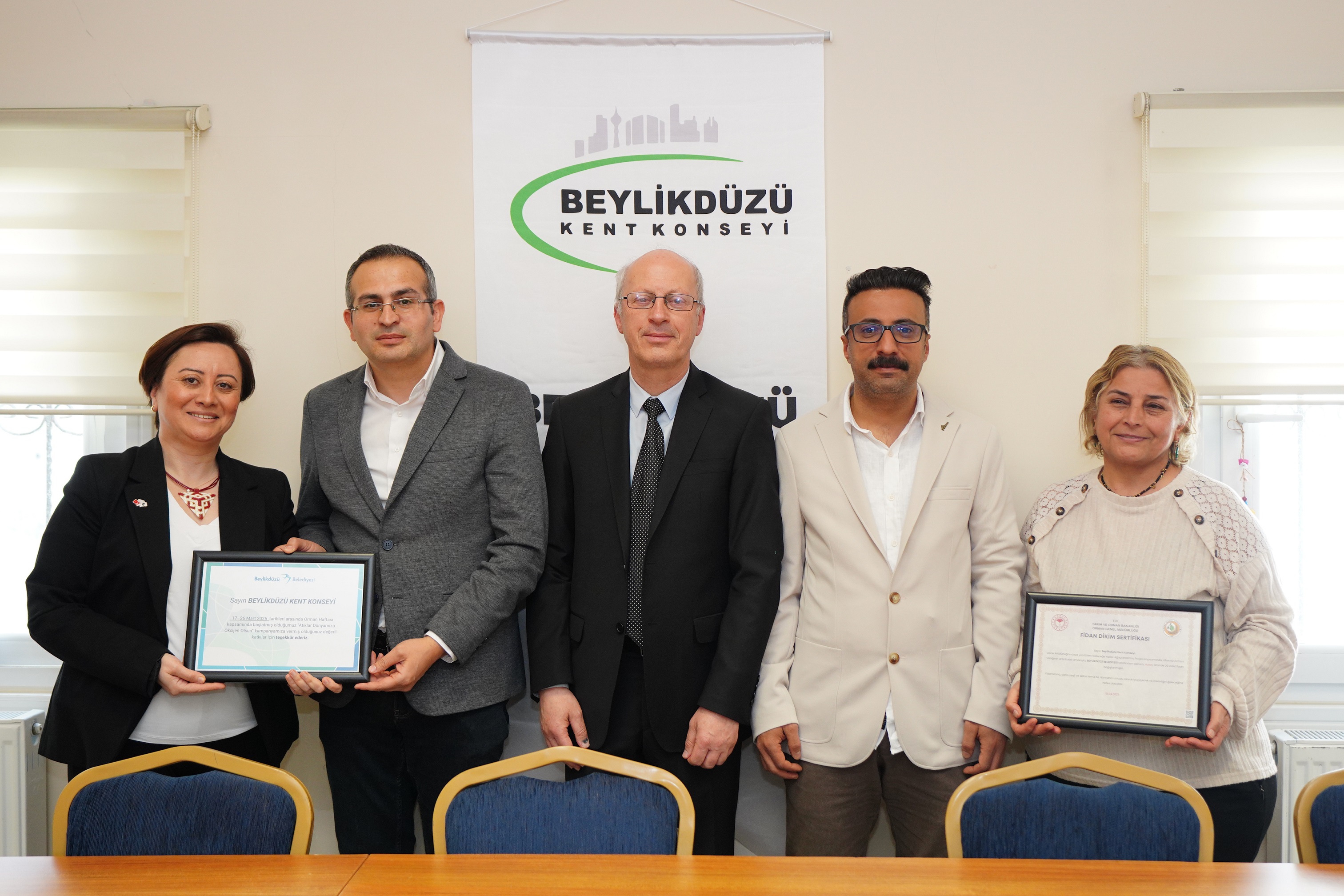 Beylikdüzü’nden Geri Dönüşüme Nefes Gibi Proje: “Atıklar Dünyamıza Oksijen Olsun”