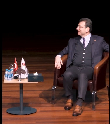 Ekrem İmamoğlu, Gençlere Kariyer ve Siyaset Yolculuğunu Anlattı