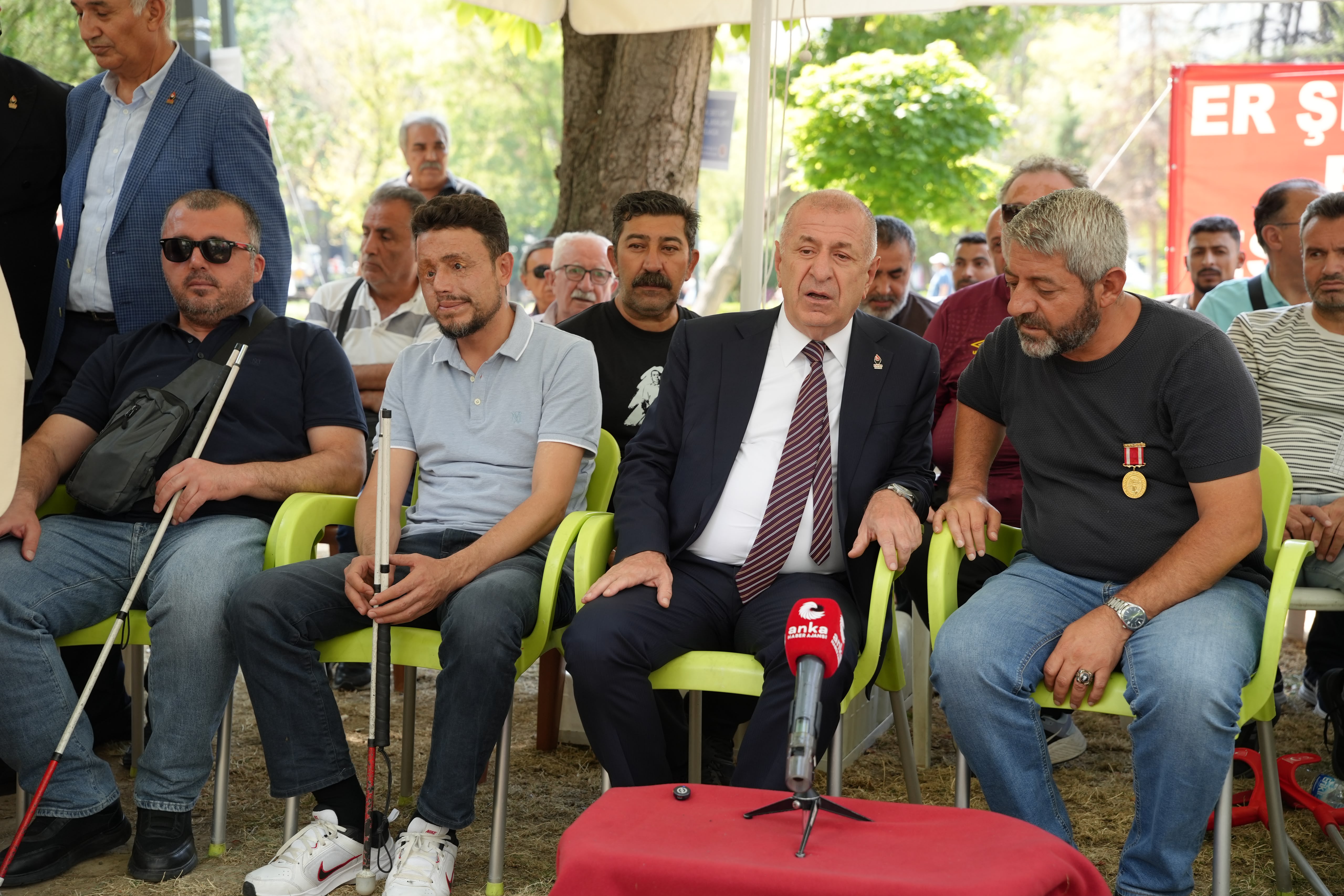 Ümit Özdağ'dan PKK Tepkisi: "Terör Örgütüne Af Kabul Edilemez"