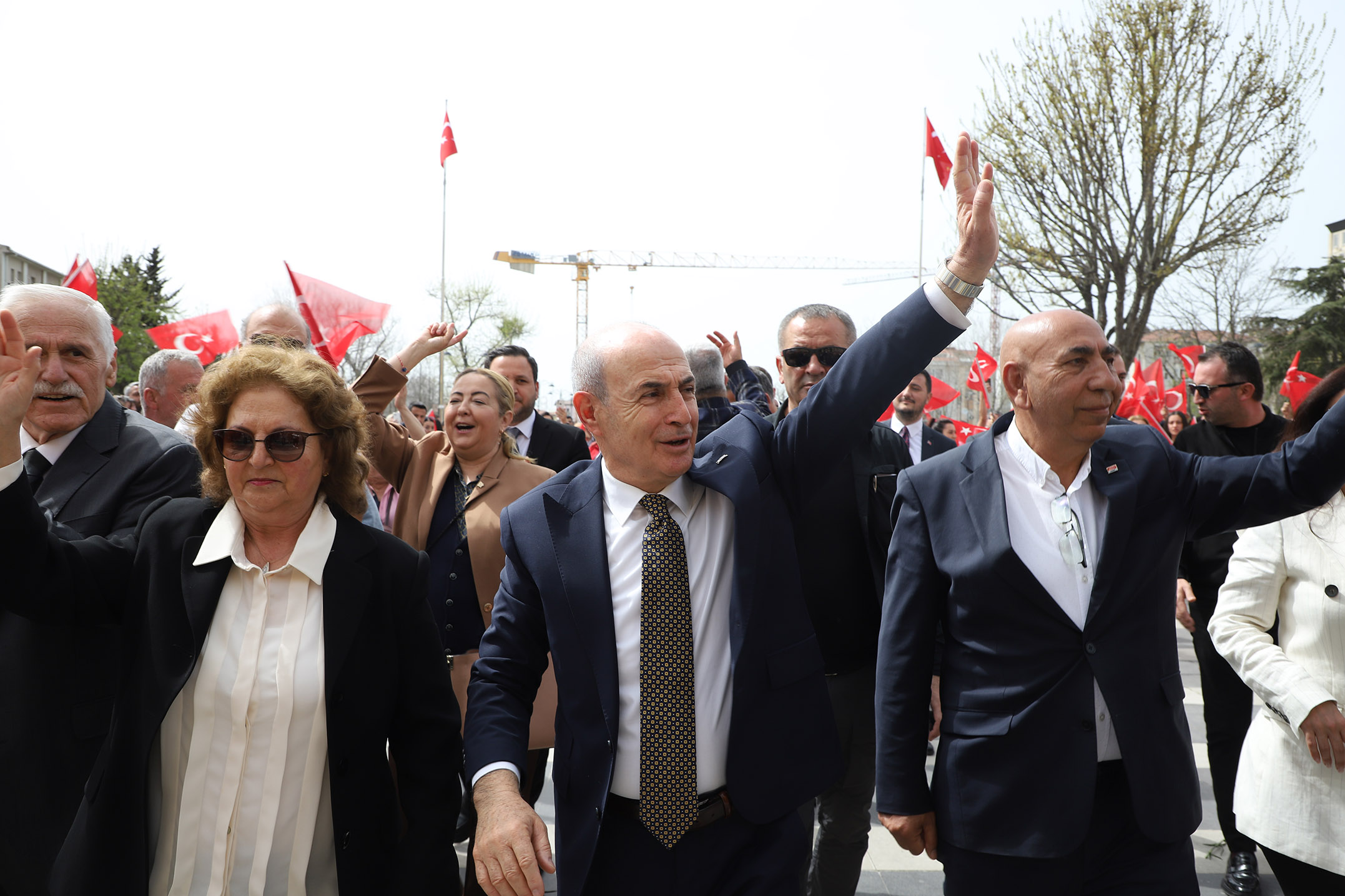 Rekortmen Başkan'ı binlerce Büyükçekmeceli karşıladı