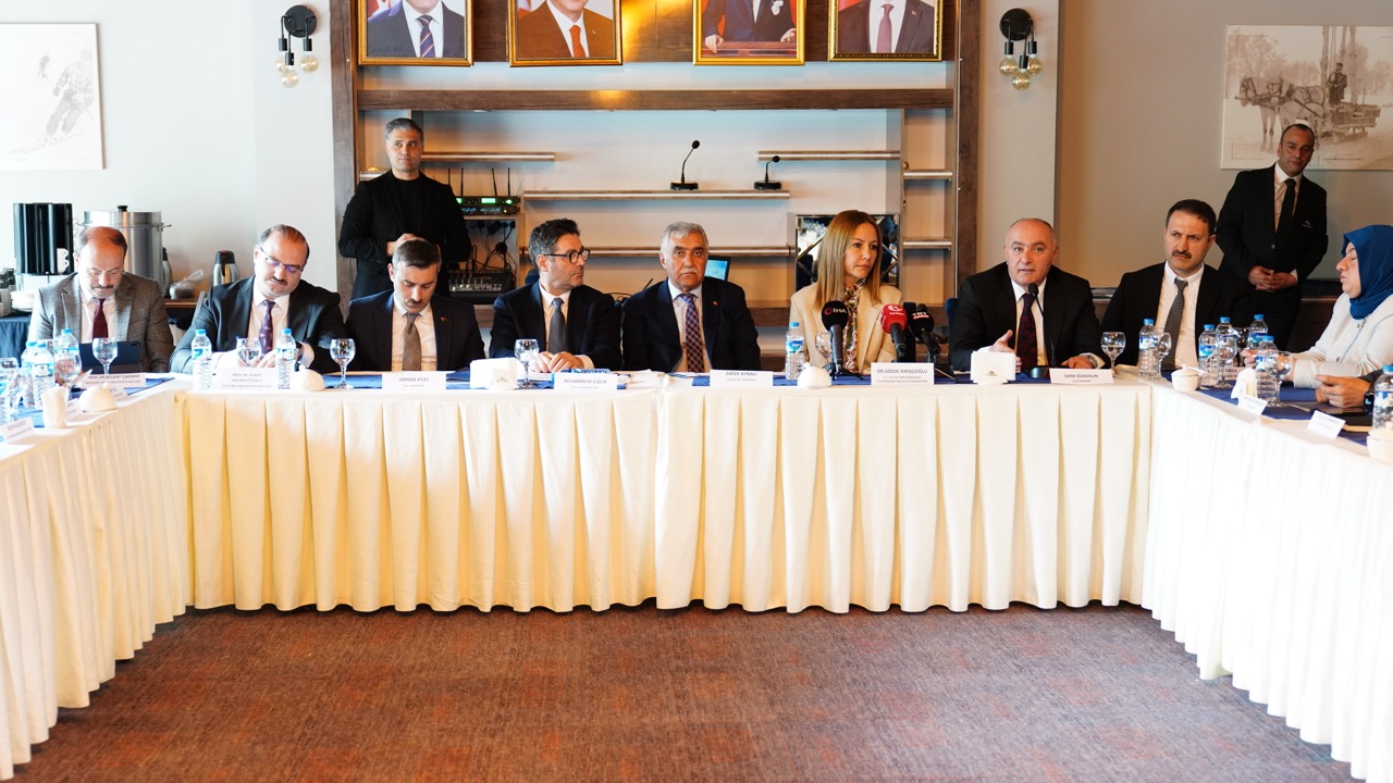 Palandöken Ekonomi Forumu 2026 İçin Hazırlıklar Başladı: Erzurum Küresel Yatırımcıları Ağırlayacak