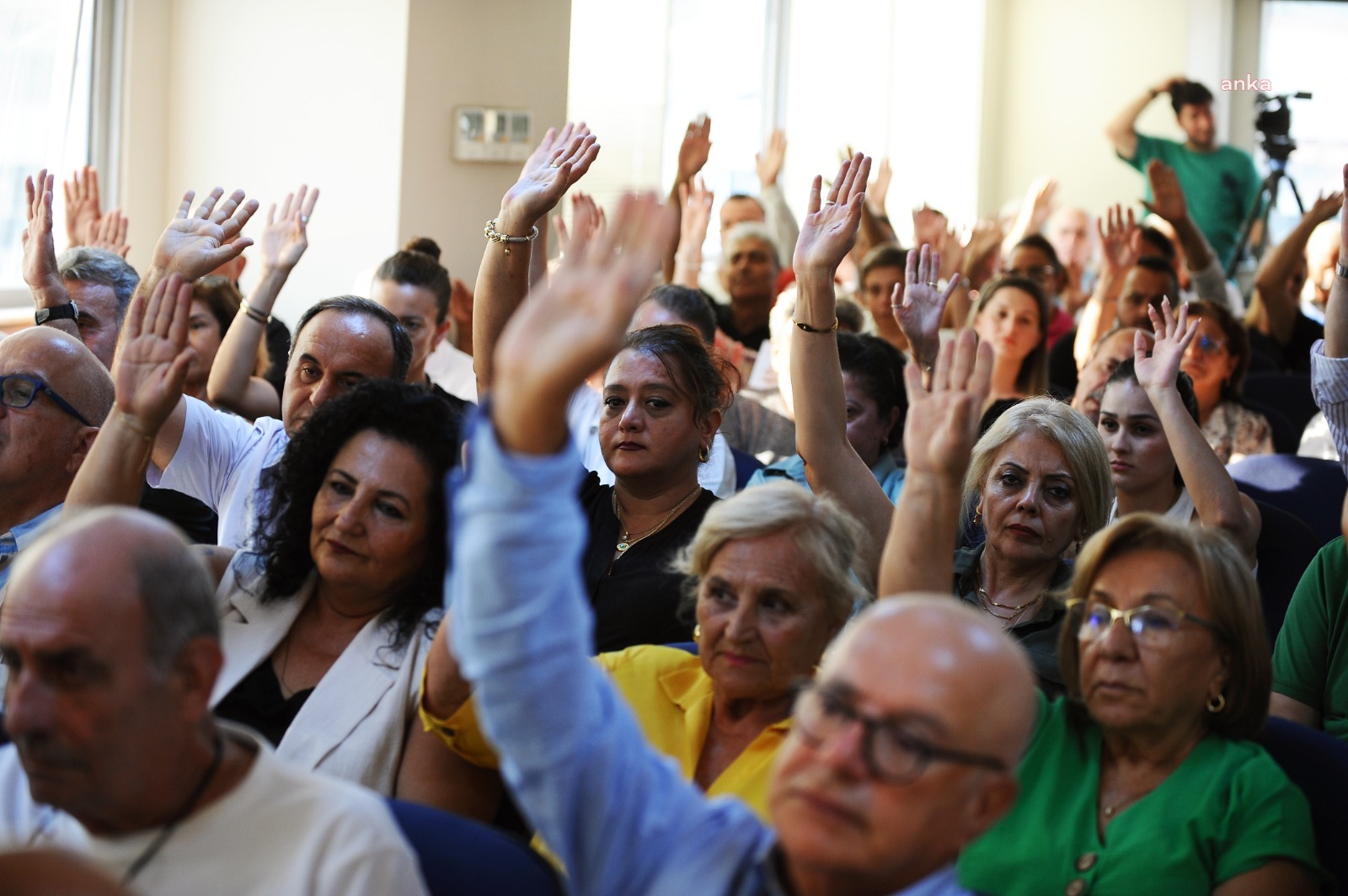 Karşıyaka Kent Konseyi’nde Yeni Dönem: Dilek Karcı Başkan Seçildi