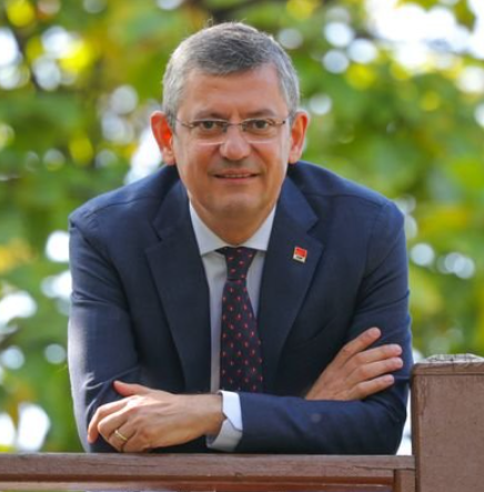 Özgür Özel'den TAG Otoyolu'ndaki Kazaya İlişkin Taziye Mesajı