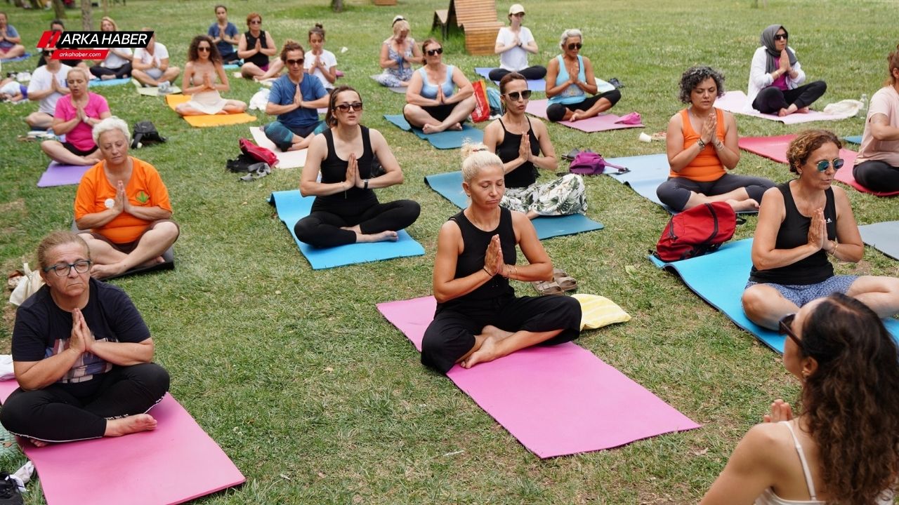 Beylikdüzü’nde Yoga Etkinliği: Sağlıklı Yaşam ve Sporun Önemi Vurgulandı