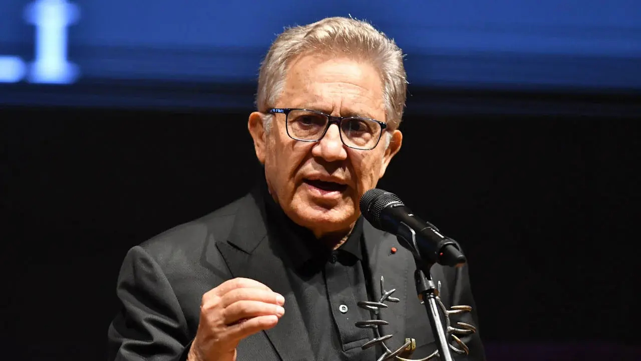 Zülfü Livaneli’den YENİ Parti’ye “Yiğidim Aslanım” Mesajı: “Artık Çalmamalarını Rica Ettim”