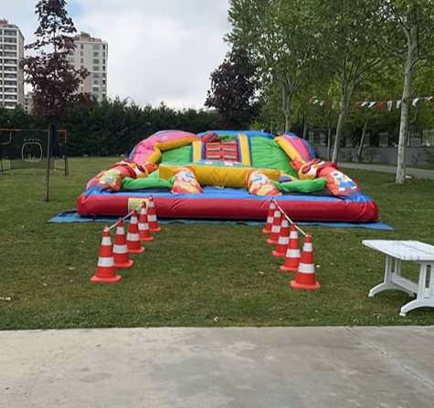 Beylikdüzü'nde Kırlangıç Gençlik Festivali Başladı